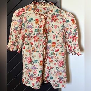 Sezane chemise maya top. Scalloped embroidery on sleeves/buttons. Size 34 (US2).